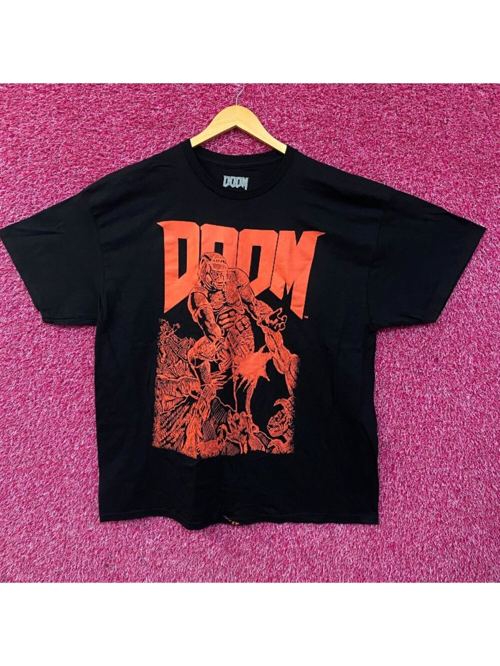 DOOM Red Sketch Cover Art Retro Video Game Graphic T-Shirt 2XL